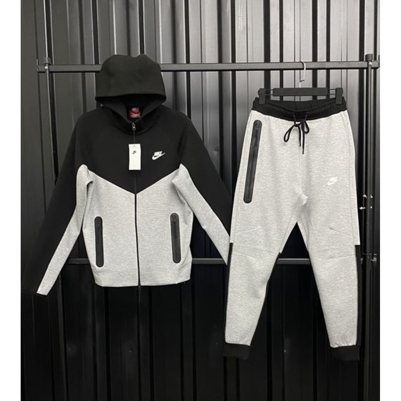  Мъжки спортен екип Nike Tracksuit Tech Fleece Black & Grey New model